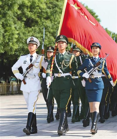 儀仗隊(duì)圖片高清，展現(xiàn)風(fēng)采與榮耀的瞬間，高清儀仗隊(duì)圖片，展現(xiàn)風(fēng)采與榮耀的輝煌瞬間