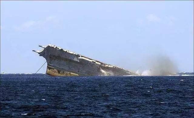 美國航空母艦遭遇重創(chuàng)，歷史與現(xiàn)實的警示，美國航空母艦重創(chuàng)事件，歷史與現(xiàn)實的警示啟示
