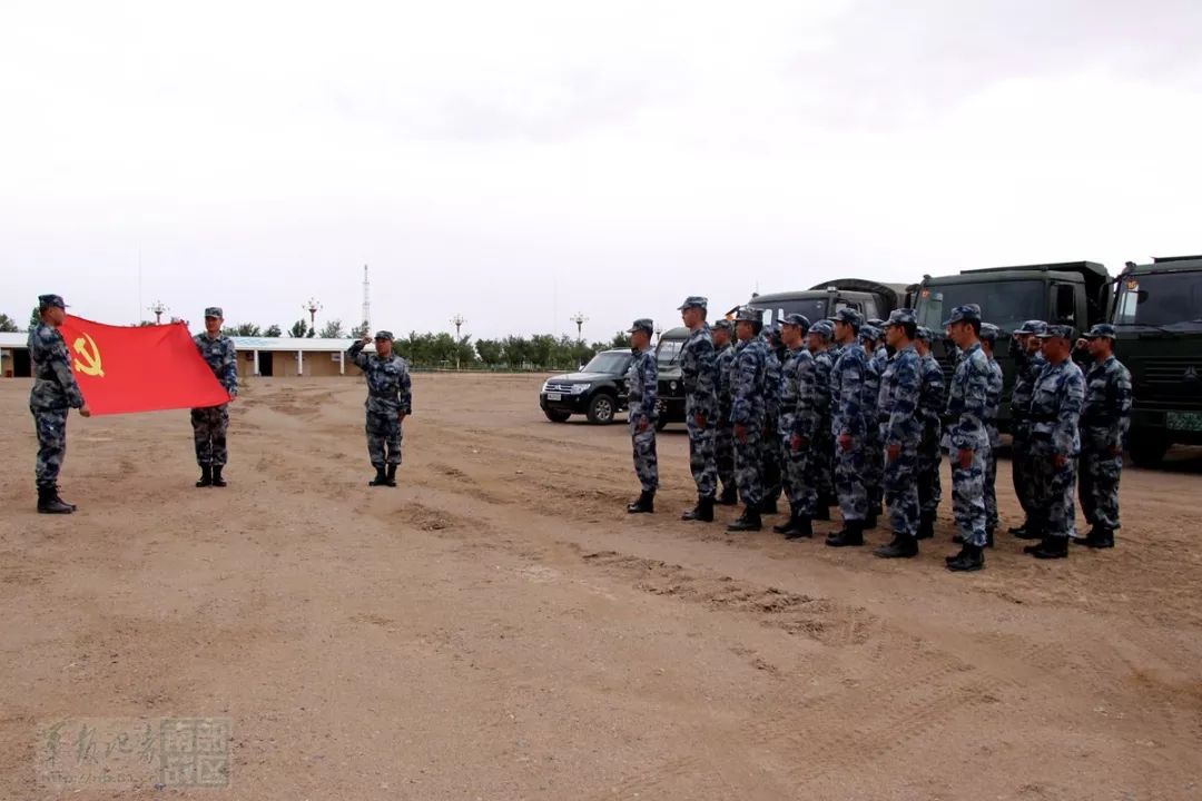 南部戰(zhàn)區(qū)陸軍政委，領導力與戰(zhàn)略視野的展現(xiàn)，南部戰(zhàn)區(qū)陸軍政委，領導力與戰(zhàn)略視野的展現(xiàn)風采