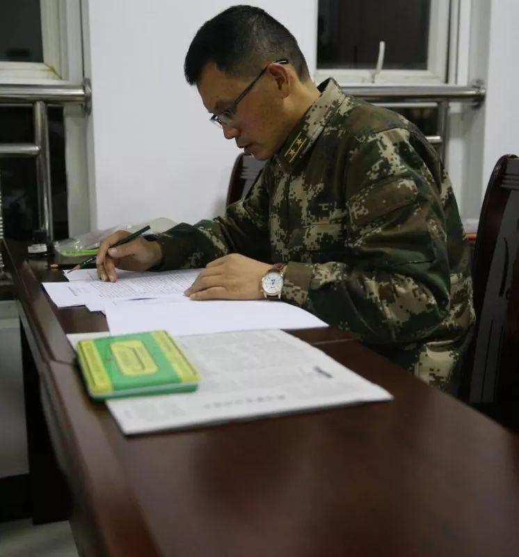 八一軍徽?qǐng)D片，歷史、象征與SEO優(yōu)化，八一軍徽?qǐng)D片，歷史象征與優(yōu)化探討