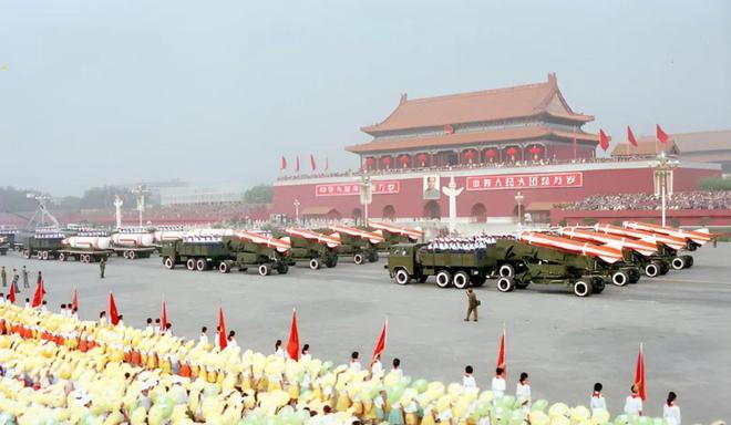 回顧歷史，致敬榮耀——紀(jì)念八一建軍節(jié)與八一建軍節(jié)閱兵儀式（以84年閱兵式為關(guān)鍵詞），紀(jì)念八一建軍節(jié)與閱兵儀式，回顧歷史，致敬榮耀的八一建軍節(jié)閱兵儀式（以84年閱兵式為關(guān)鍵詞）