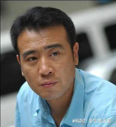 于和偉一家三口，幸福的家庭生活與公眾關注下的成長之路，于和偉一家三口，幸福家庭與公眾關注下的成長之路