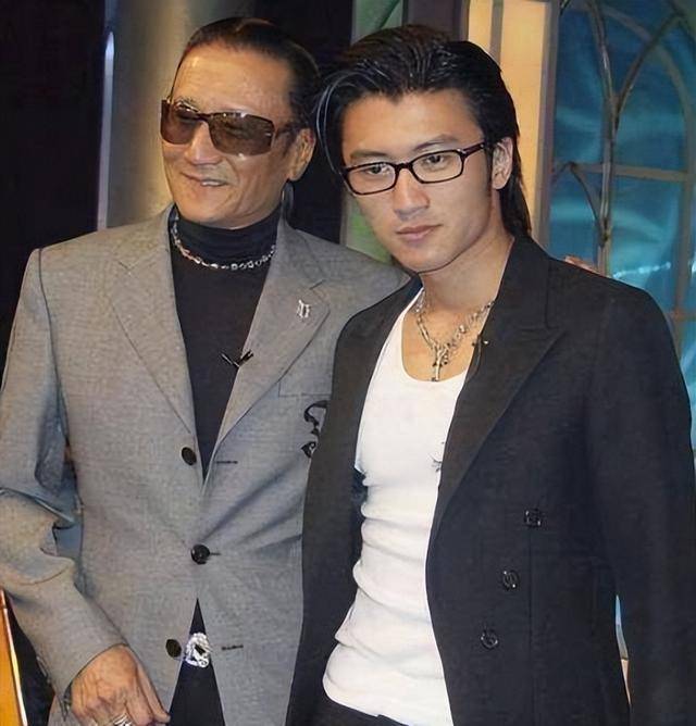 謝霆鋒個子多高，揭秘身高背后的故事，謝霆鋒身高揭秘，探究身高背后的故事