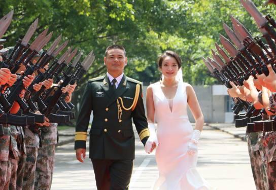 為什么寧愿嫁士官而不嫁軍官？深度解析兩者差異與個(gè)人選擇，深度解析士官與軍官差異，為何更多人選嫁士官而非軍官？