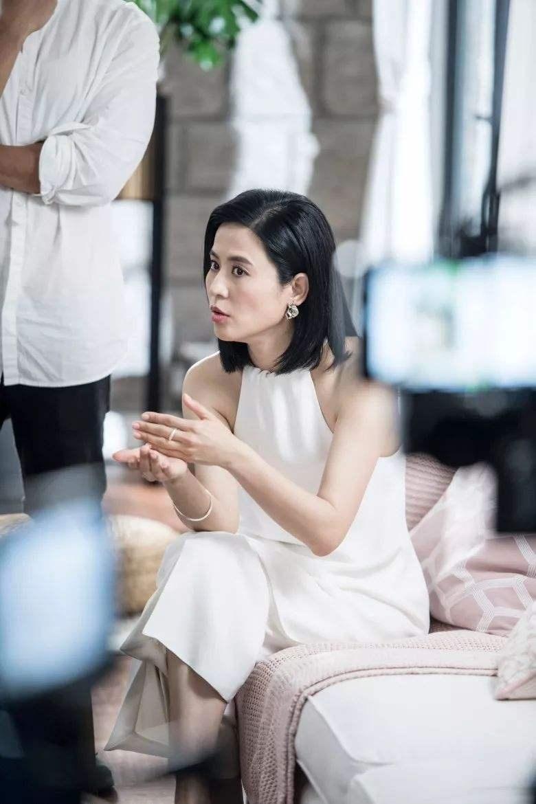 古天樂結(jié)婚了嗎？——揭秘明星私生活的神秘面紗，古天樂婚姻狀況揭秘，明星私生活的神秘面紗下是否有愛情？