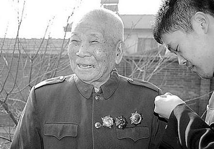 海軍9名大校晉升少將，榮譽(yù)背后的辛勤付出與卓越成就，海軍少將榮譽(yù)背后的辛勤付出與卓越成就，九名大校晉升之路