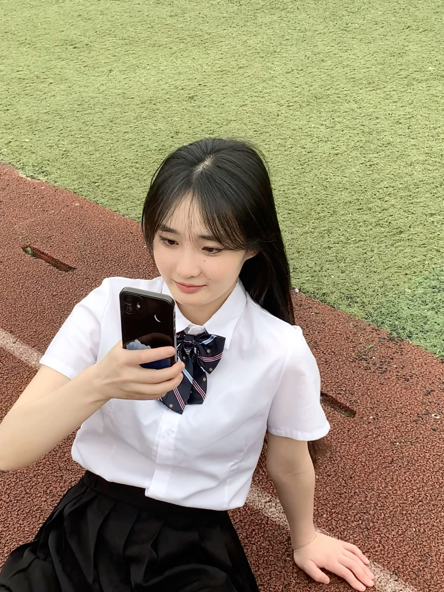 校園里的微妙情感，我可以稍微放進(jìn)你里面嗎？，校園微妙情感，能否輕輕觸碰心弦？