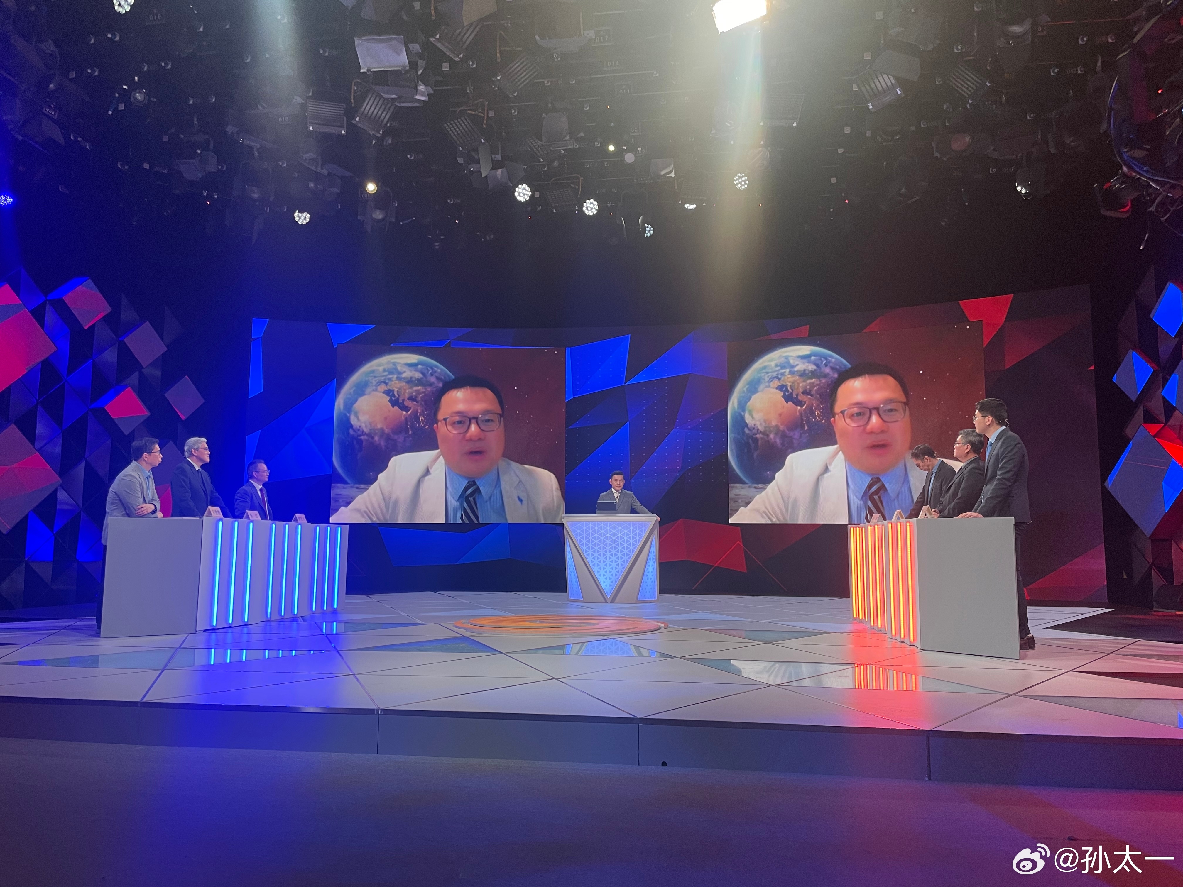 一席談，探討最新一期2021年一虎一席談，一席談，聚焦最新一期2021年一虎一席談深度探討