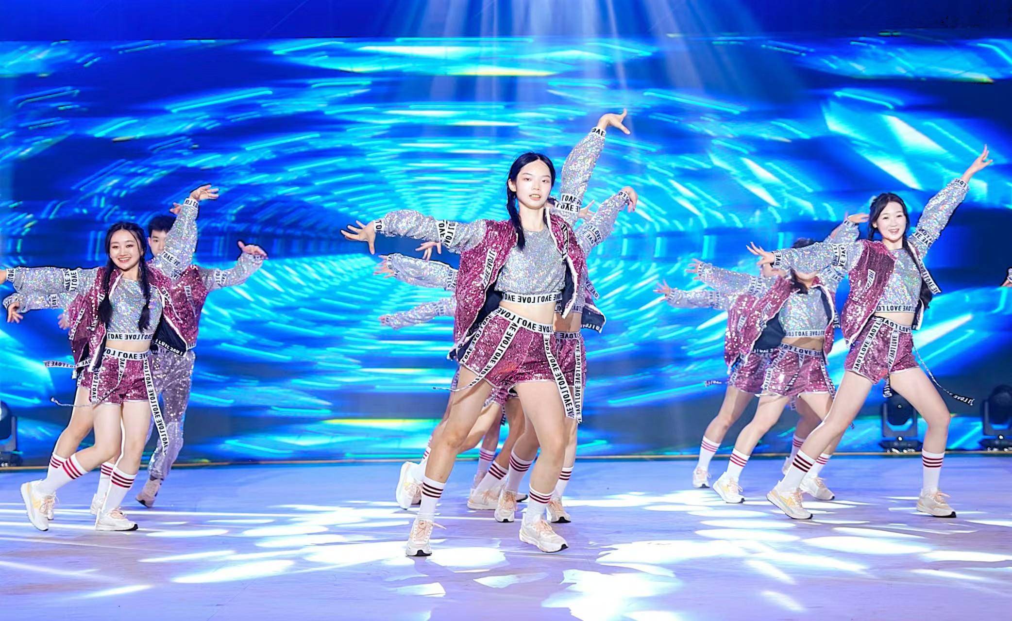 六全彩開獎結(jié)果香港澳門彩，深度解析與探索，六全彩開獎結(jié)果深度解析與探索，香港澳門彩的奧秘揭秘