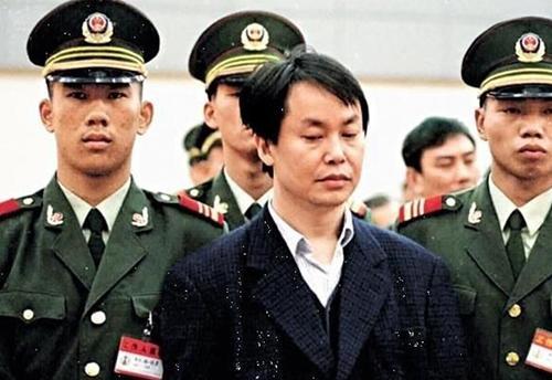 揭秘娛樂圈璀璨之星，八卦新聞中的女明星風采，娛樂圈璀璨之星，女明星的八卦新聞風采揭秘