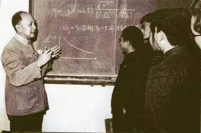 揭秘兩彈一星之父的真實(shí)身份，究竟是誰？，揭秘兩彈一星之父的真實(shí)身份，究竟是誰？