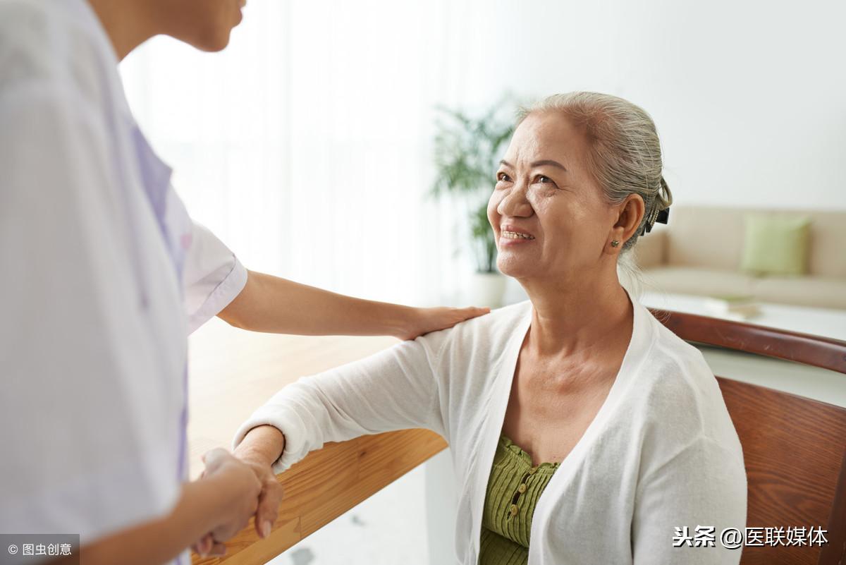 老年斑是怎么形成的？深度解析老年斑成因及防治方法，老年斑成因深度解析與防治方法探討，形成過程及應(yīng)對(duì)策略