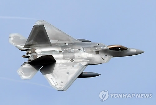 F-22猛禽戰(zhàn)斗機(jī)折紙教程，一步步展現(xiàn)戰(zhàn)斗機(jī)的魅力，F(xiàn)-22猛禽戰(zhàn)斗機(jī)折紙藝術(shù)，一步步體驗(yàn)戰(zhàn)斗機(jī)的魅力
