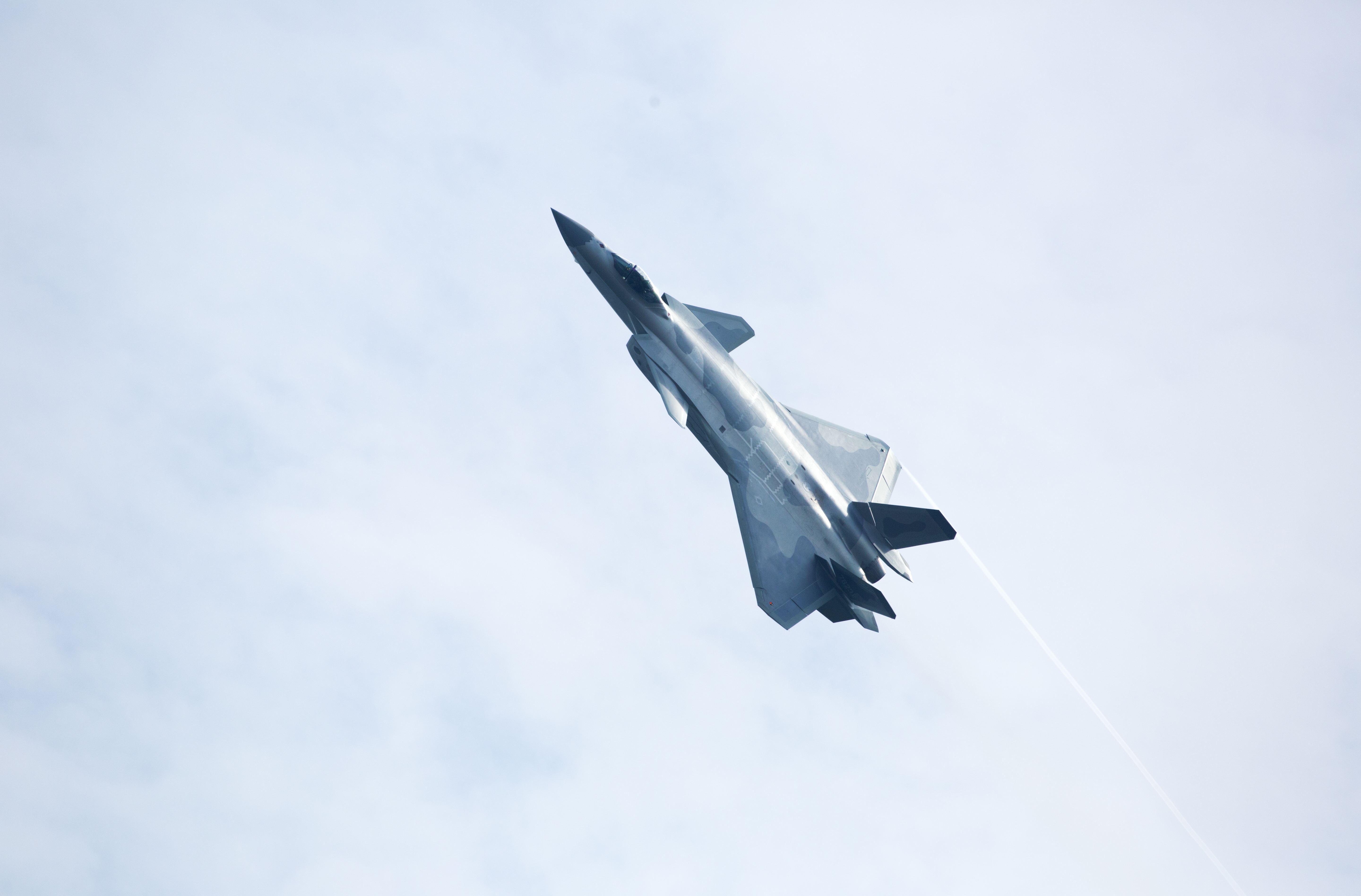 殲-20戰(zhàn)斗機(jī)，中國(guó)空中力量的璀璨明珠，殲-20戰(zhàn)斗機(jī)，中國(guó)空中力量的驕傲明珠