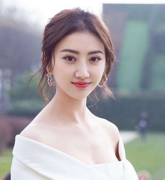 探索各種女明星的魅力世界，女明星魅力世界的探索之旅