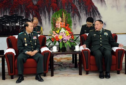 中國國防部長及其角色，深入了解中國國防部長叫什么，中國國防部長及其角色，揭秘國防部長姓名與職責(zé)