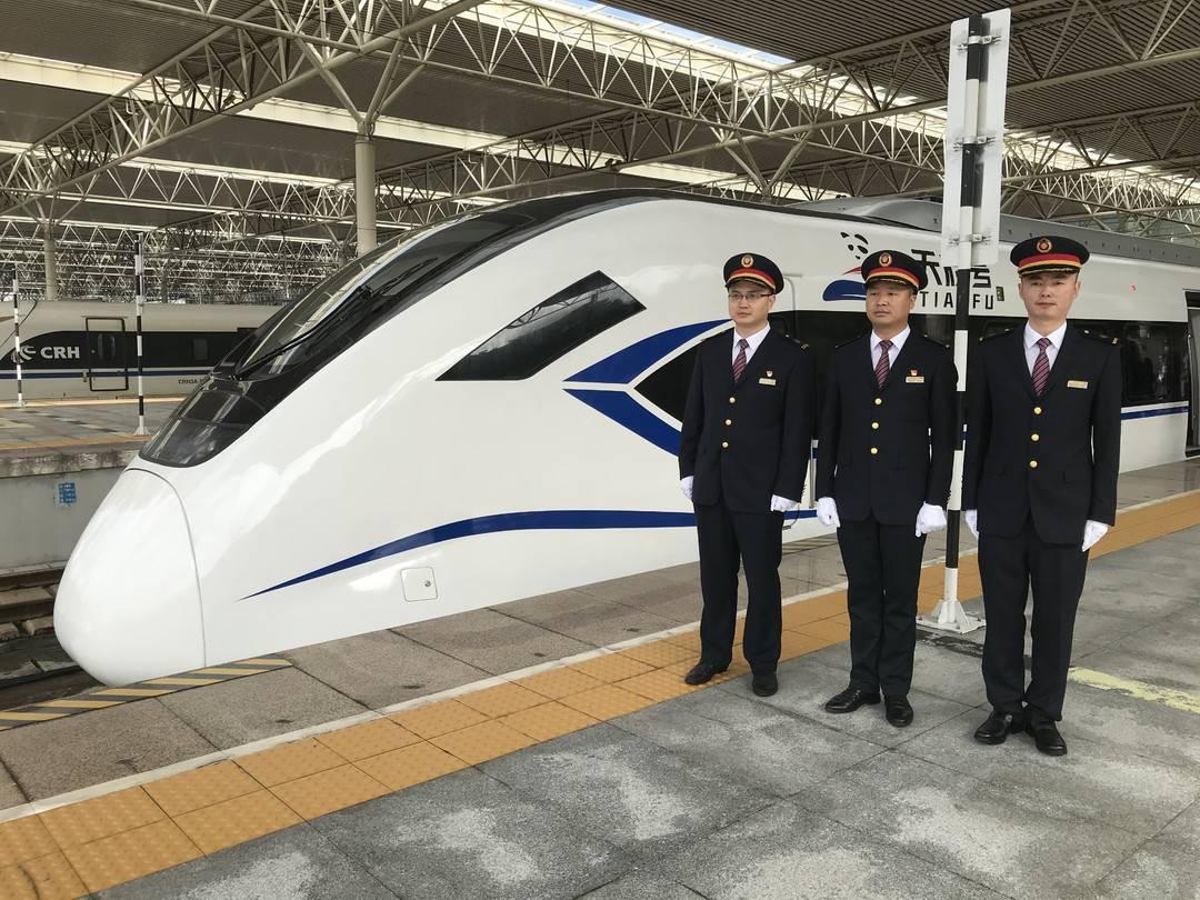 關于2025年正版射牌圖的深度探討，2025正版射牌圖深度解析與探討